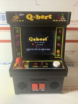 Q*bert 2016 Mini Handheld Arcade Classic Video Game #09543 Tested and Working