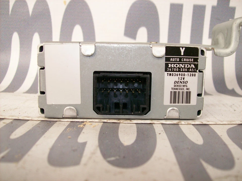 2000-2003 ACURA CL TL OEM AUTO CRUISE CONTROL MODULE COMPUTER W/ BRACKET - Image 2 of 4