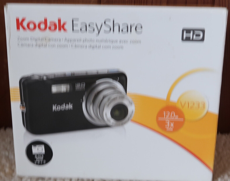 Kodak Digital Easy HD share V1233 12 Mega pixels 3X ZOOM