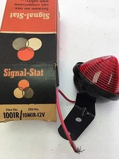 Vintage NOS Signal-Stat Red Marker Running Light # 10 M1 1001 DOT hot rod 1001R