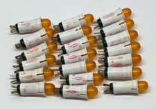 Lot of 20 Leecraft Snaplite # L.I.C.1.N.Y 3500 Amber Indicator Lights 250v 1/3w