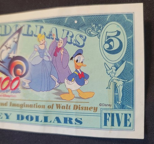 DISNEY DOLLAR SNOW WHITE 2002 A00306805A VERY FLAT 97% (PLEASE SEE DESCRIPTION) - Imagen 6 de 8