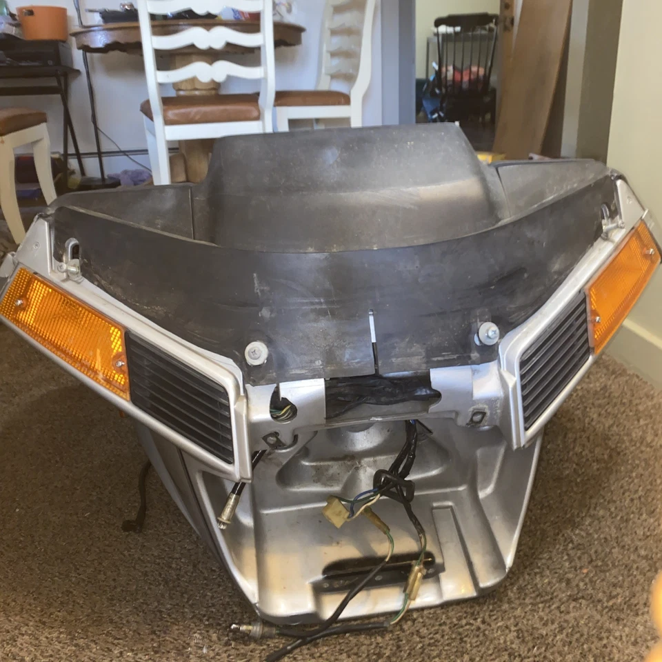 Honda Goldwing GL1200 1987 carenado delantero interestatal radio indicadores intermitentes OEM Foto 2 de 4
