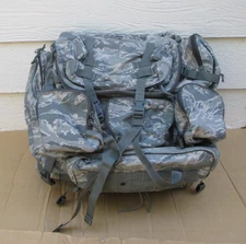 London Bridge Trading LBT-1749B Ten Pocket Rucksack w/ Alice Frame Suspension