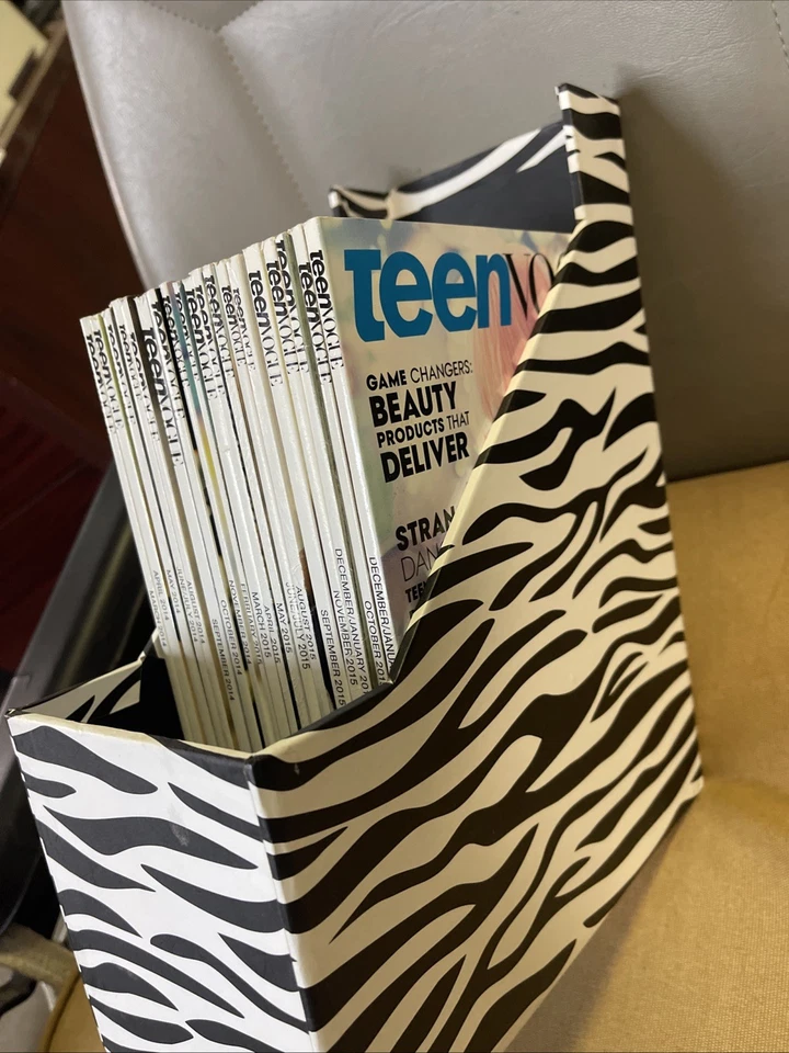 Lot Of 19 Teen Vogue  Magazine 2014-2016 In Beautiful Condition.  Box Included. - Image 4 of 4