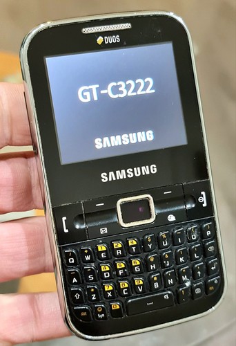 Samsung Ch@t GT-C3222 (Unlocked) Mobile Phone Excellent Condition With Charger - Picture 2 of 9