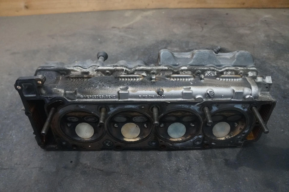 Conjunto de culata de motor derecho 1130102120 OEM Mercede G500 W463 2002-08 Foto 3 de 4