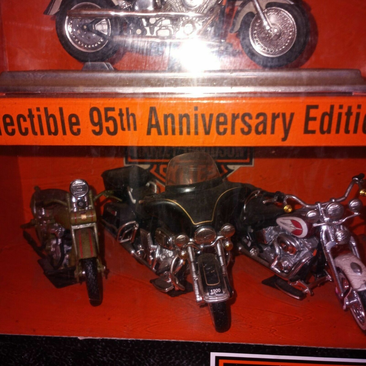 Harley-Davidson 1:18 Scale Motorcycle Collection 95th