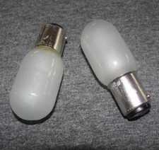 set 2 15w/120v 'Frosted'Glass Bulb Bayonet Double Contact Singer Featherweight