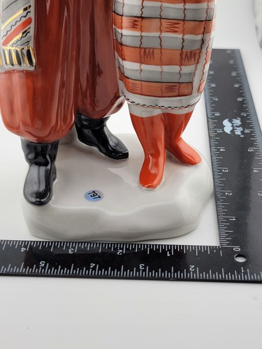 Rare 1961 Ukraine Vintage porcelain sculptural statuette "Ukrainian couple" Kiev - Picture 12 of 14