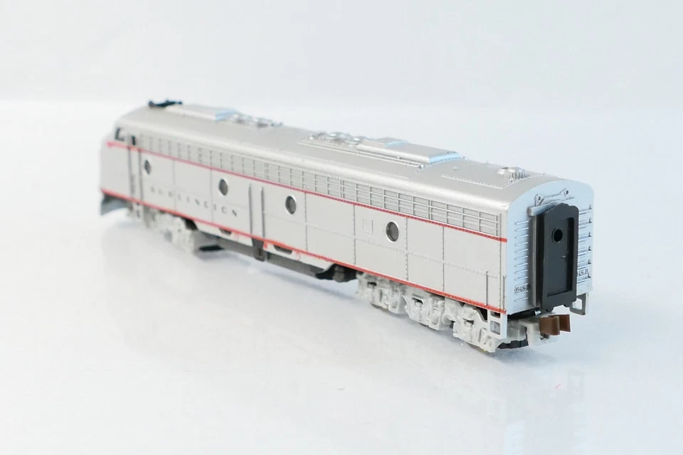 Life Like 7207 N Scale DC Locomotive Burlington 9948B E8/9B CB&Q - Image 3 of 4