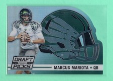 2015 Panini Collegiate Draft Picks Marcus Mariota 27 Helmet Die-Cut Silver Prizm