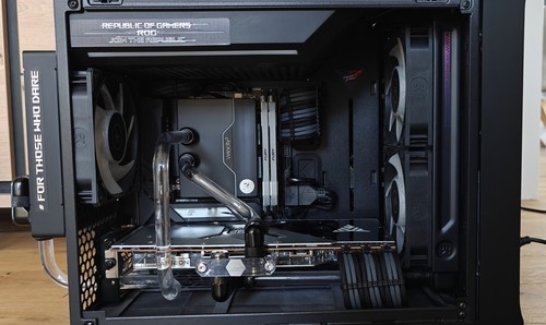 High-End Custom Wasserkühlung Mini-ITX Gaming PC - Bild 8 von 10