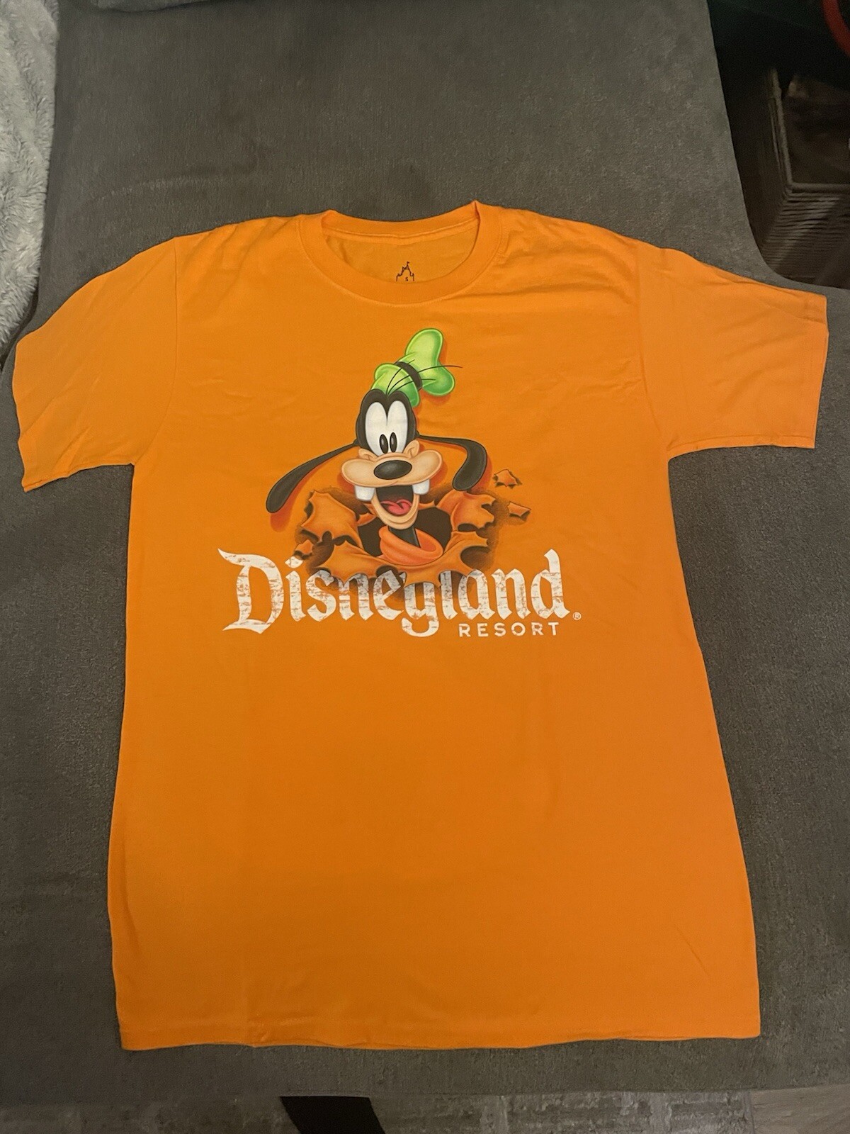 Disney Goofy Orange Two-Sided T-Shirt Small Disneyland Walt Disney World-image