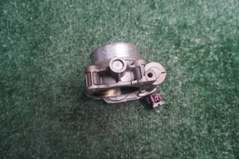 Cadillac SRX 2008 3,6 L carrocería del acelerador fabricante original 84 k millas 2172253 Foto 3 de 4