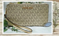 NWT MICHAEL KORS Jet Set Travel Double Zip Wristlet Wallet In PALE GOLD MK Sig