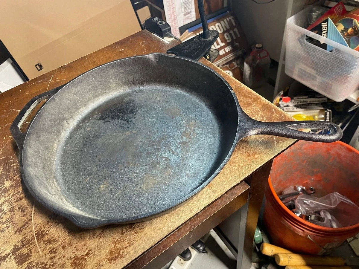 VTG Lodge # 10SK 12” Cast Iron Skillet Pan Large Size w/ 2 spout USA Made  Rustic