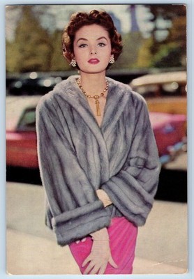 c1950's Women Albert Gioielli Furrier Fur Jacket Fashion Advertising Postcard