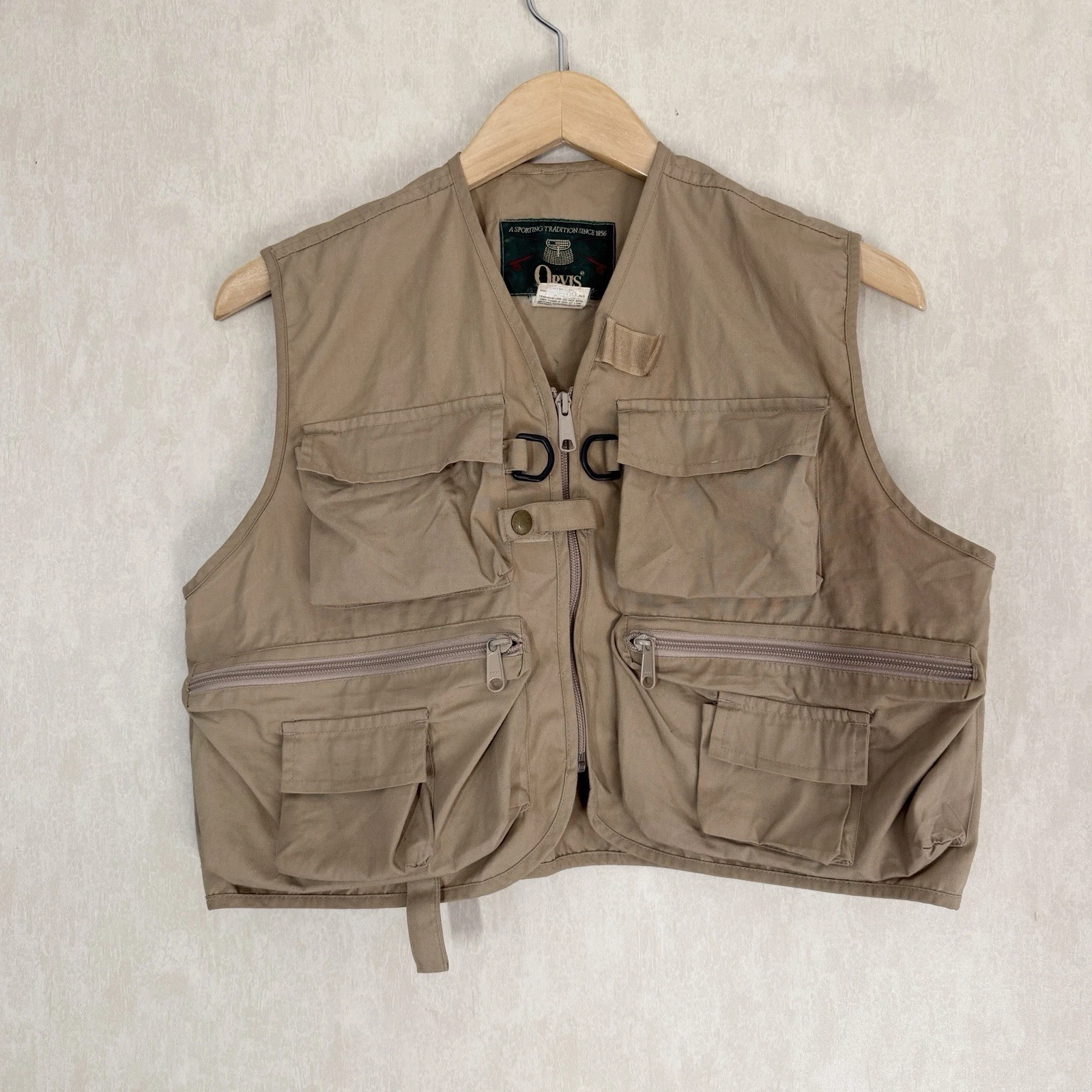 Orvis Men’s Vintage Fly Fishing Vest Pocket Patch Outdoor in Khaki Beige XXS