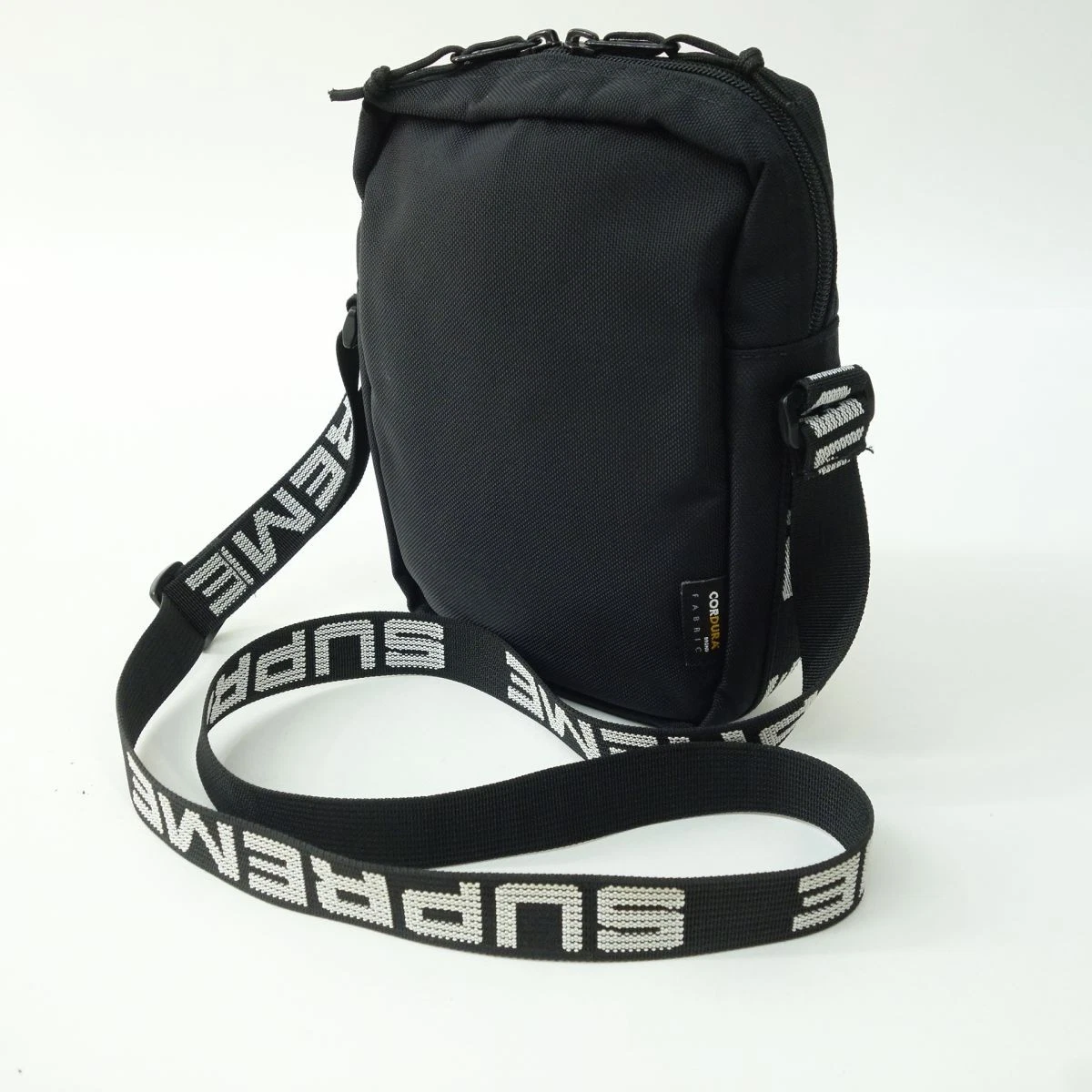 Sac à bandoulière Supreme 18Ss