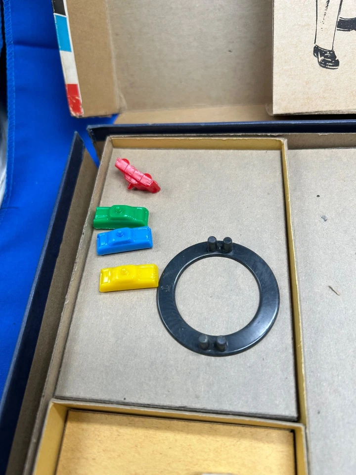 ARREST AND TRIAL GAME TRANSOGRAM Board GAME 1963 VINTAGE CONDITION incomplete - Image 4 of 4