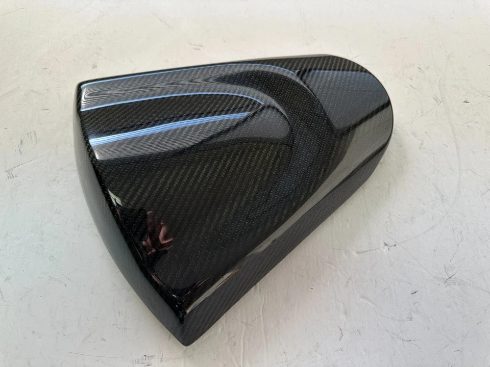 Capucha de asiento individual de fibra de carbono para Suzuki GSX250R 2017-2025 Foto 2 de 4