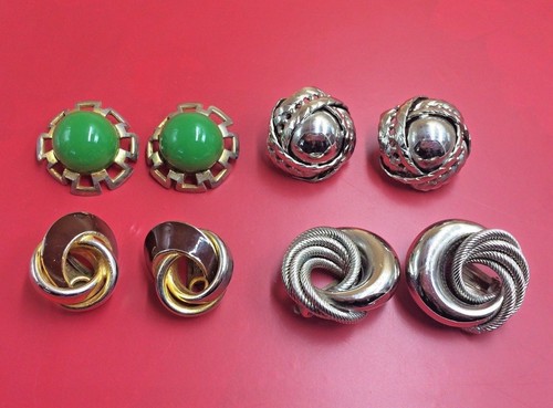 PAIRE DE BOUCLES D'OREILLES CLIPS VINTAGE