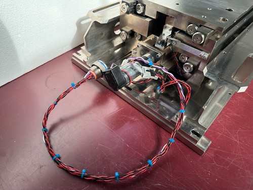AS IS UNTESTED FEI Motorized Stage 170-059695X1 - Picture 5 of 12