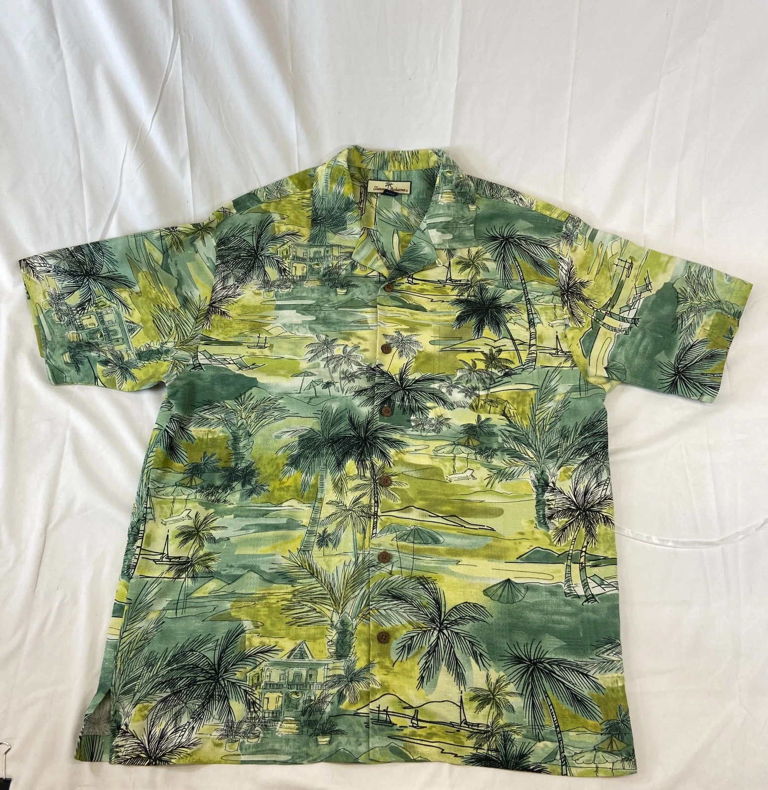 Unisex M Tommy Bahama Button Up Shirt Palm Tree Wood Buttons Silk Beach Wear