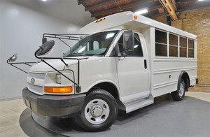 2005 Chevrolet Express G3500 G3500 - 15 Passenger