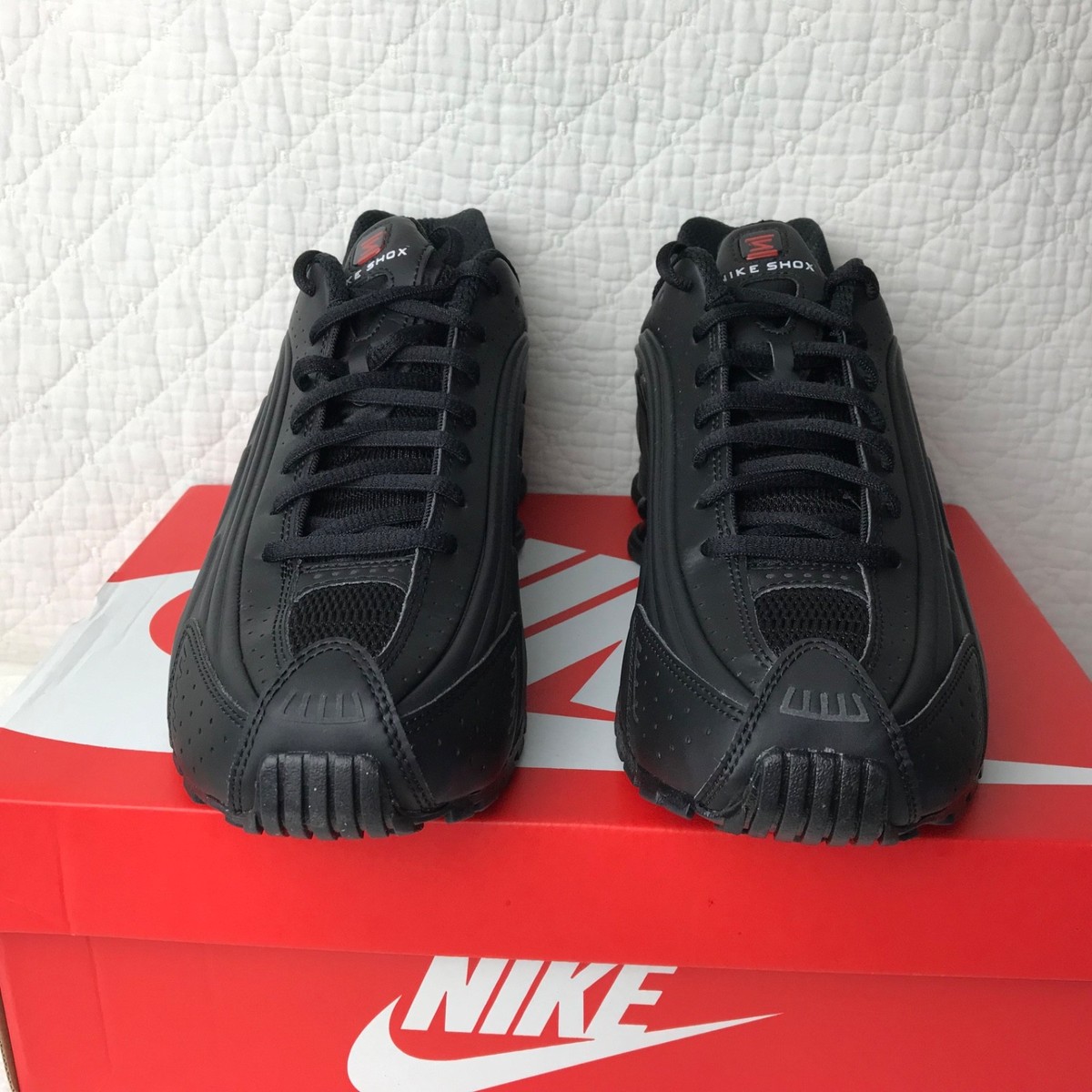 Nike SHOX R4 Shoes Women's SZ 10 Black AR3565-004 NWB | eBay