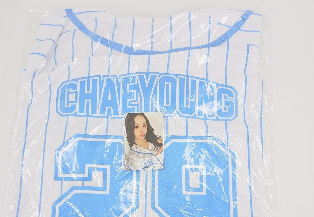 TWICE チェヨン HOME9ROUND ユニフォーム 野球 TWICE CHAEYOUNG Baseball Uniform Photocard 9TH ANNIVERSARY