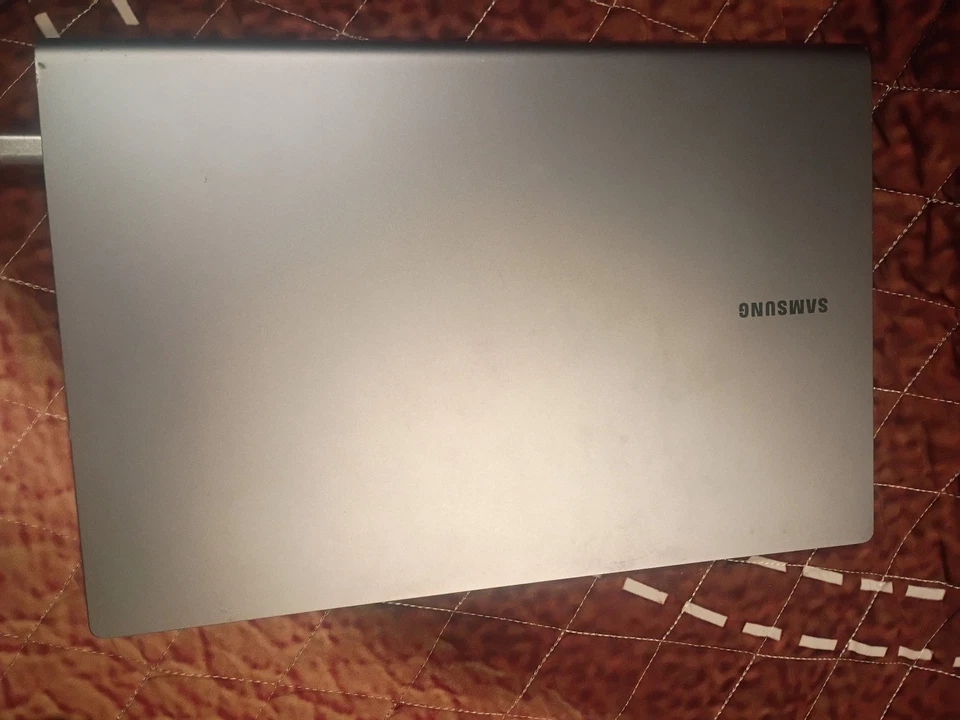 Samsung Galaxy Book S SM-W767 256 GB, Wi-Fi + 4G, 13.3 in - Mercury Gray - Image 2 of 4