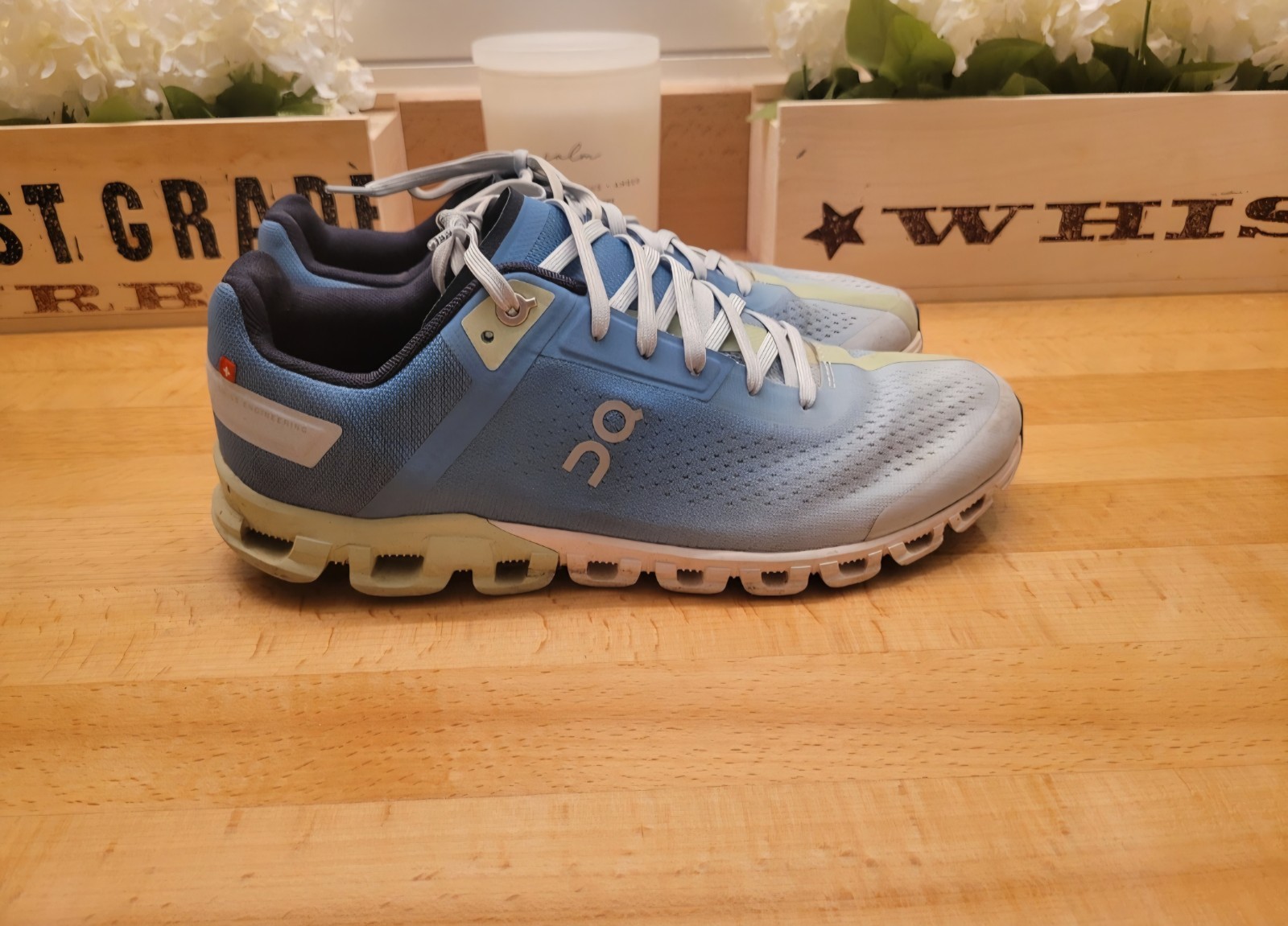 On Running Cloudflow Running Sneakers Niagara/Mea… - image 1