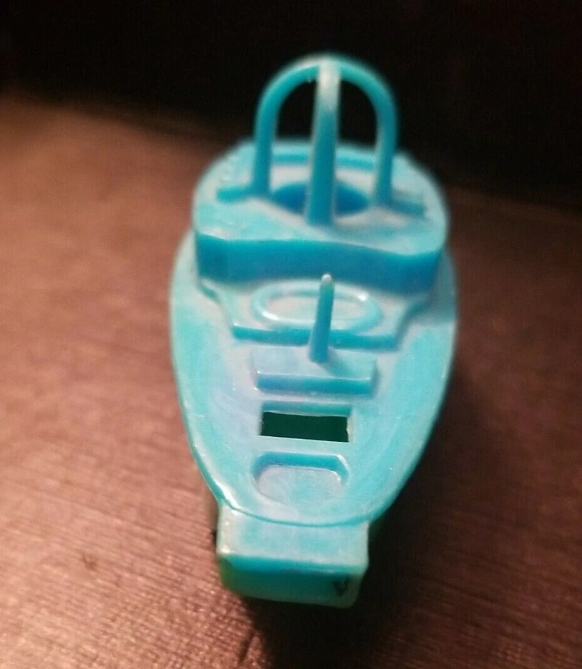 Silbato de barco de juguete de plástico vintage años 50 3 3/8" Hong Kong ~ Ray Rohr Cosmic Arti Foto 2 de 4