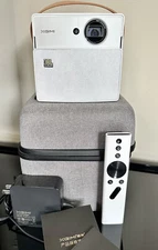 XGIMI JBL HARMAN MINI PORTABLE  PROJECTOR WITH CASE AND REMOTE CONTROL(CHINESE)