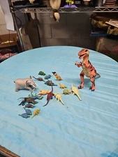 Vintage Dinosaur Toy Plastic Lot Of 20+ Various Sizes And Brands