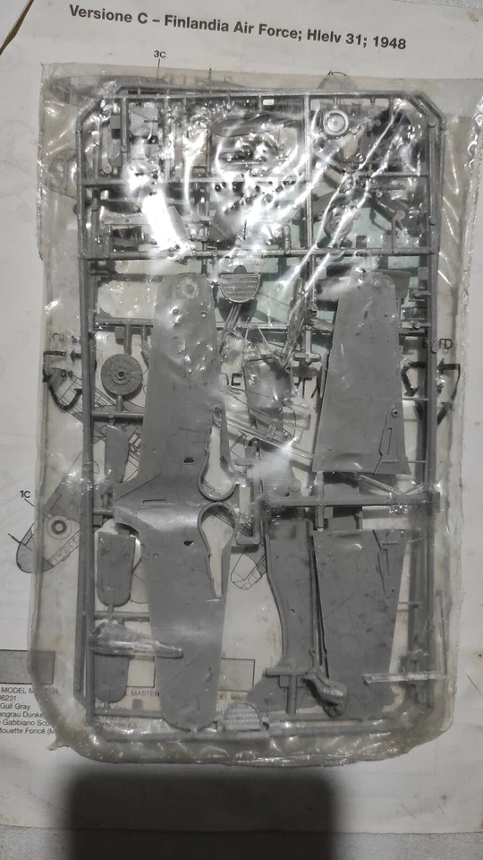 KIT DI MONTAGGIO BF109 G-6 FOCKE WULF 190 D-9 A8/F ITALERI LEGGI DESCRIZIONE - Immagine 4 di 4