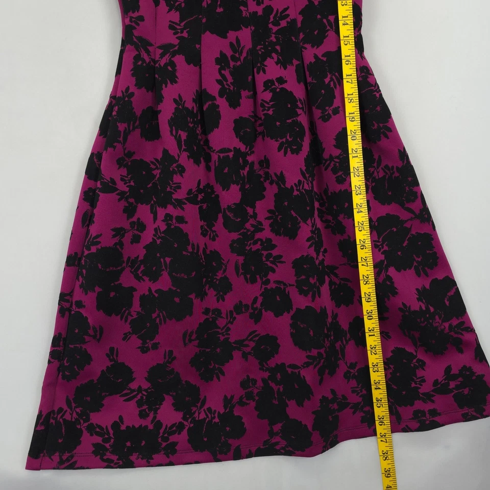 Vestido En Focus Studio 4 Rosa Negro Terciopelo Burnout Floral Ajuste y Acampanado Cachicho Foto 4 de 4