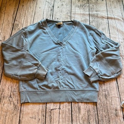 Universal Thread V-Neck sweatshirt size small