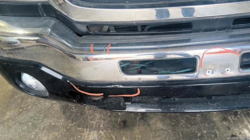 Radiator Fits 01-05 SIERRA 2500 PICKUP 1120472 Foto 2 de 4