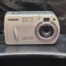 Sony Cyber-shot DSC-P32 3.2MP Digital Camera Untested