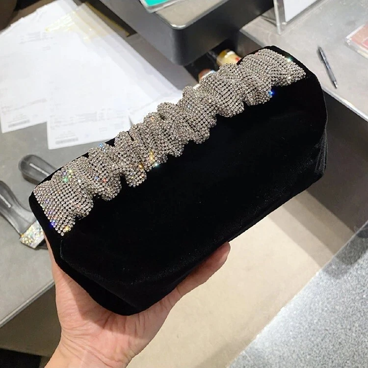 Luxury Pearl Rhinestone Clutch Purse For Wedding For Women Elegant Party  Purse With Hard Metal Box For Weddings And Evening Events Black/Silver  Ladies Handbag From Dressshoesstreet, $25.97 | DHgate.Com