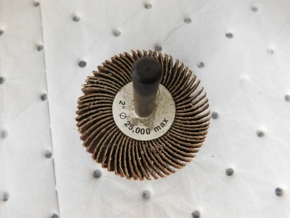 Pro 2" Diam x 3/4" Face Width Medium  Mounted Flap Wheel QTY 13 07719255 - Image 2 of 2