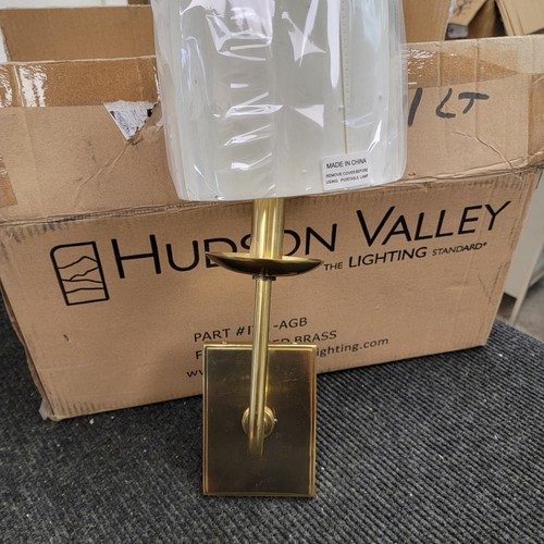 Hudson Valley 1 Light Wall Sconce | Aged Brass | 1711-AGB - Picture 5 of 7