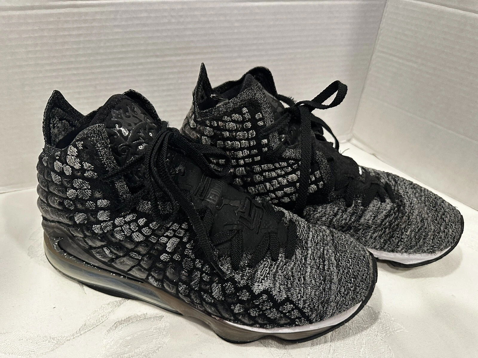 Nike Lebron 17 In The Arena taglia 10 5 uomo 2014 nero bianco BQ3177 002 L?k??