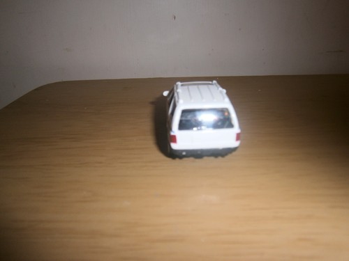 MotorMax Auto Pod 1/64 (6072) SUV Diecast Jeep Grand Cherokee?. White.7.3cm(E1d) - Picture 4 of 7