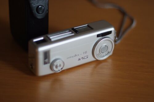 Minolta-16 MG Subminiature Camera, Mint Condition, Made in Japan, Rare, - Foto 8 di 12