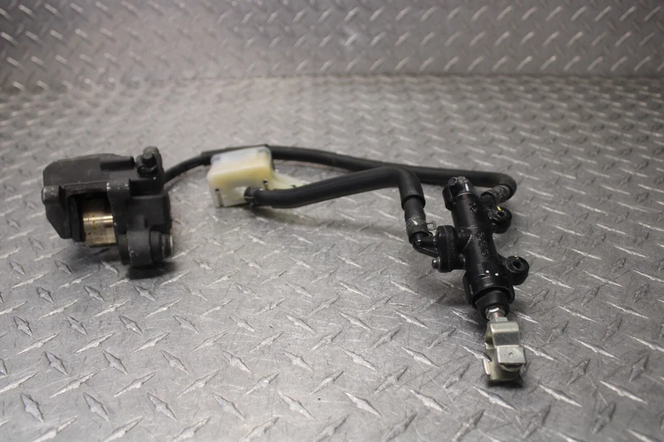 13 / 17 Honda CB500X / CB500F Rear Brake Caliper Master Cylinder Hose Set - Image 3 of 4