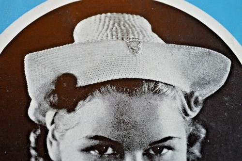 Vintage 1938 Raphael Gimp Brand Crochet Booklet Hat Bag Belt Purses No.2  - Picture 2 of 9